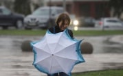 Циклон-спринтер принесет в Центральную Россию штормовой ветер, барические качели и снег