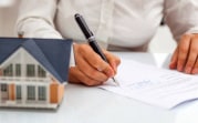 В 2023 году впервые более половины продаж ипотеки придется на господдержку