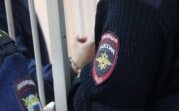 Житель Новомосковска украл смартфон у посетителя кафе