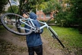 Житель Узловой стащил чужой велосипед и попался полиции