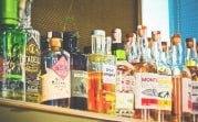 Что делать, если вы купили поддельный алкоголь: советы Роскачества