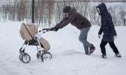 Почти половина тульских мужчин готовы взять отпуск по уходу за ребенком вместо жены