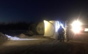На трассе под Новомосковском опрокинулась фура