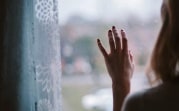 В Ефремове после падения с первого этажа госпитализировали женщину