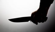 За удар собутыльника ножом в шею житель Новомосковска пойдет под суд