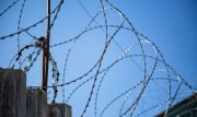 В Донском заключенному пытались передать телефоны и симки в упаковке плавленого сыра
