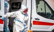 Медики, работающие в ковидных госпиталях, получат двойную оплату в праздники