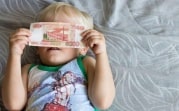 В регионе на поддержку семей с детьми направят 6,5 млрд рублей