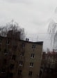 В Новомосковске подростки проводят свободное время на крыше пятиэтажки