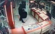 В Узловой двое налетчиков за минуту обчистили ювелирный магазин