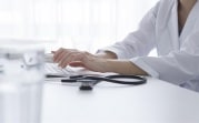 В Тульской области врачу-дерматологу назначен штраф 300 тысяч рублей за мошенничество