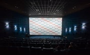 В Тульской области продлили ряд ограничений, но открыли кинотеатры и фуд-корты