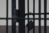 Двое жителей Новомосковска за грабеж и разбойное нападение отправились в колонию