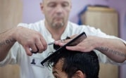 В Тульской области осужденные поют, готовят еду и делают причёски