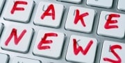 В России впервые наказали прессу за фейковые новости
