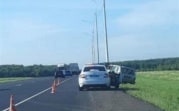 На трассе М-2 «Нива» протаранила столб: погибла женщина
