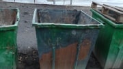 В Узловском районе двое цыган пытались сдать на цветмет мусорный контейнер