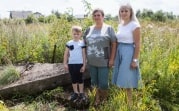В Богородицком районе семья с ребенком прописана на… бетонной плите