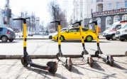 Тулякам напомнили, куда жаловаться на самокатчиков-нарушителей