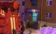 В Новомосковске спасатели эвакуировали 10 человек из горящего дома