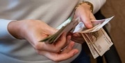 Клиентам МФО изменят размер платежей