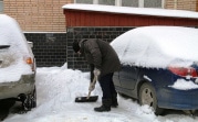 Заваленные снегом дворы: на какие УК чаще всего жалуются туляки