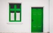 На материнский капитал разрешат строить дома на садовых участках