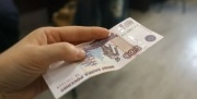 Россияне в опасности: в бумажных деньгах «живет» вирус гриппа
