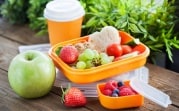 Как перекусывать и избежать переедания: советы Роспотребнадзора