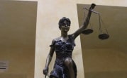 Житель Новомосковска хотел заработать на продаже наркотиков и лишился свободы
