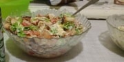 Сколько могут храниться новогодние салаты