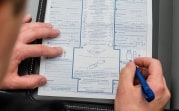 Автомобилисты смогут оформить европротокол в приложении «Госуслуги Авто»