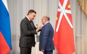 Алексей Дюмин вручил государственные и региональные награды сотрудникам компании «Полипласт Новомосковск»