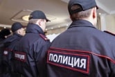 Полицейским разрешили выезд заграницу.