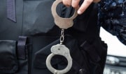 В Новомосковске рецидивист ограбил гараж