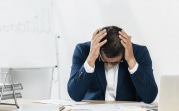 За угрозы жителю Новомосковска банк оштрафовали на 55 тысяч рублей
